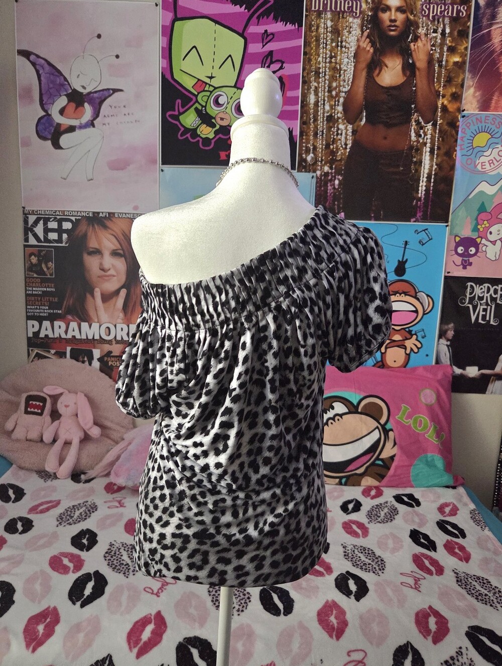 Y2k black & white leopard print off the shoulder top - Picture 2 of 5